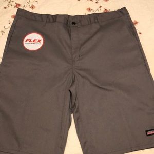 NWT DICKIES WORK SHORTS SZ 42
